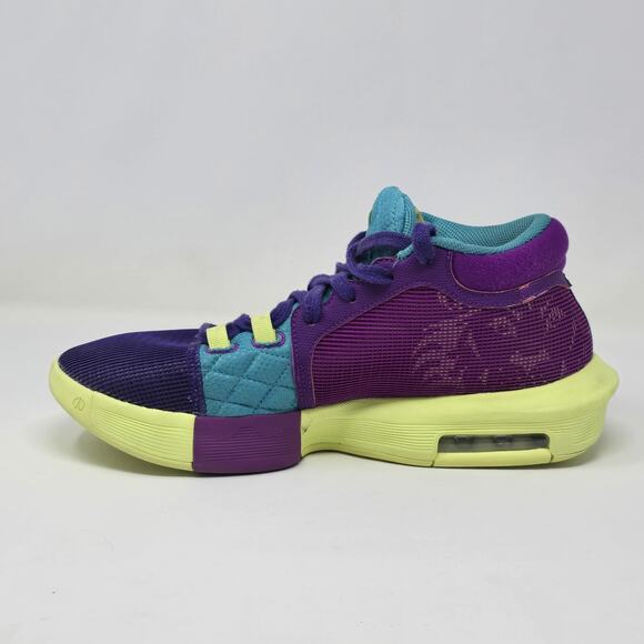 Nike Mens 8.5 Lebron Witness VIII Field Purple Basketball Sneakers FB2239-500 main image 4